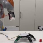 This robot arm can detach its hand to grab things