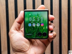 Our Favorite Motorola Smartphone Is $100 Off