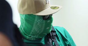 FBI Warns of Criminals Posing as ICE, Urges Agents to ID Themselves