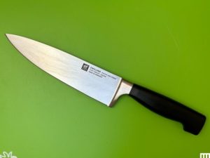 HelloFresh Meal Kit’s Discount Code for December 2025 Unlocks a Free Zwilling Knife