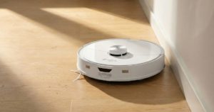 This Roborock S8 MaxV Ultra deal takes $900 off a truly hands-off cleaning setup