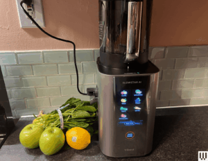 6 Best Juicers (2026): Fast Juicers and Slow Juicers