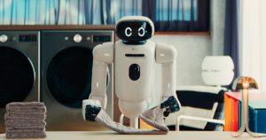 LG’s CLOiD home robot wants to do your laundry and cook you breakfast