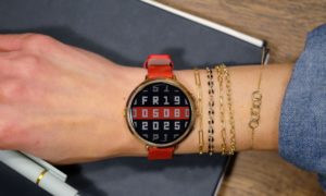 Pebble Round 2 is a gorgeous revival of a classic with smarter display tech
