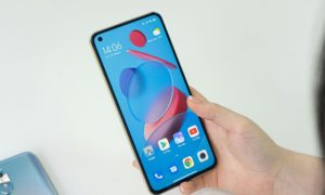 Scientists are teaching OLED screens how to shine smarter