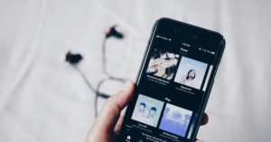 With DMs here, Spotify may let you edit your username too