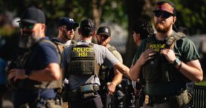 Inside the Homeland Security Forum Where ICE Agents Talk Shit About Other Agents